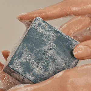 S21 Black Soybean Shampoo Bar
